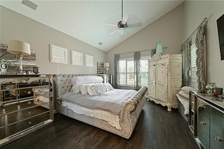 Photo 13 of 51 - 304 9th Ave E, Palmetto, FL 34221