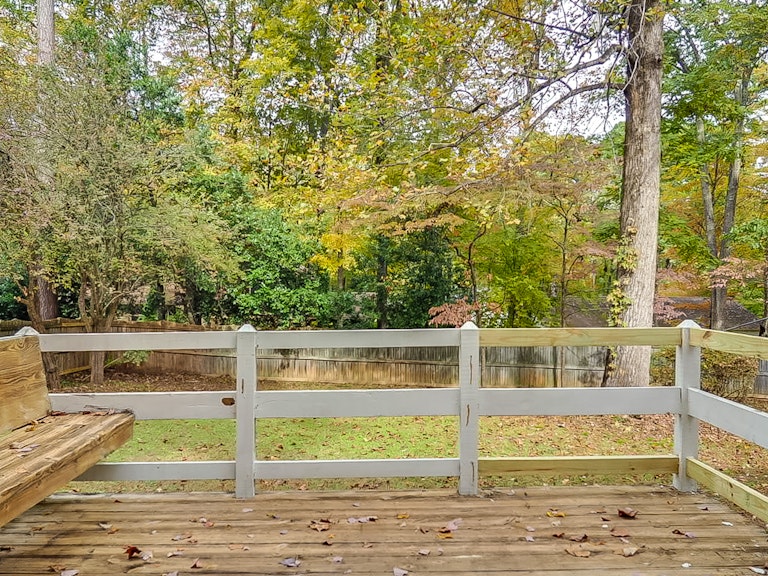 Photo 19 of 21 - 4320 Dutch Garden Ct, Raleigh, NC 27613