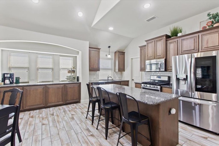 Photo 8 of 25 - 915 Birchwood Dr, Wylie, TX 75098