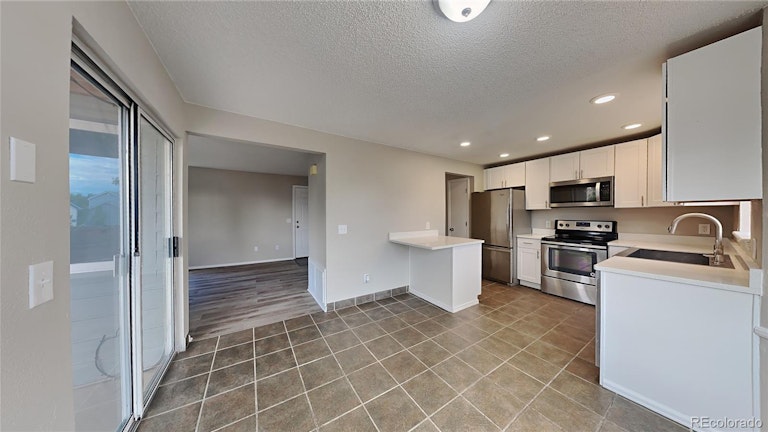 Photo 3 of 11 - 17997 E Bellewood Dr, Aurora, CO 80015