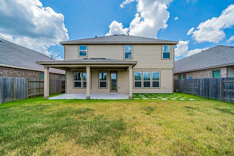 Photo 5 of 36 - 12731 Arcola Valley Ct, Houston, TX 77044