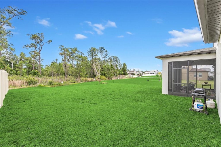 Photo 26 of 31 - 2048 Napoli Dr, Saint Cloud, FL 34771