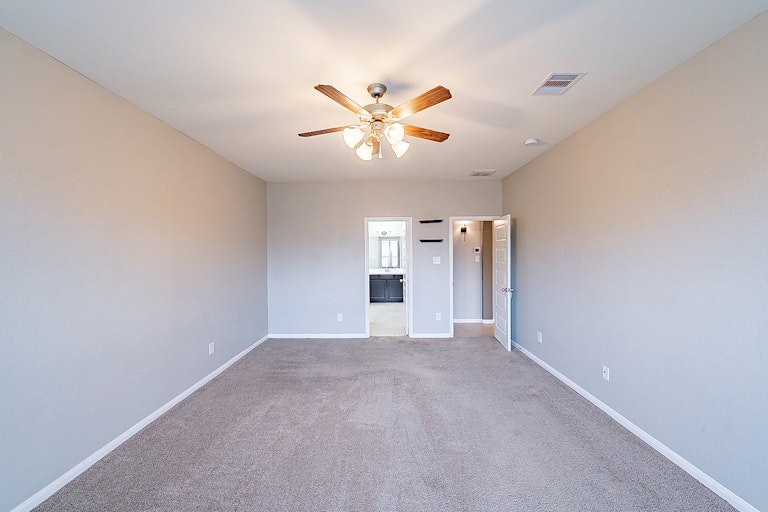 Photo 25 of 35 - 18226 Russett Green Dr, Tomball, TX 77377