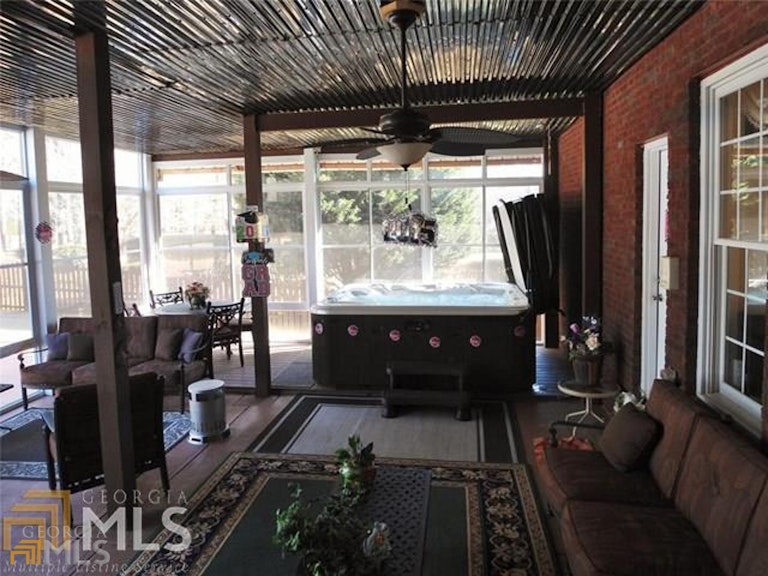 Photo 3 of 7 - 375 Emerald Lake Dr, Fayetteville, GA 30215