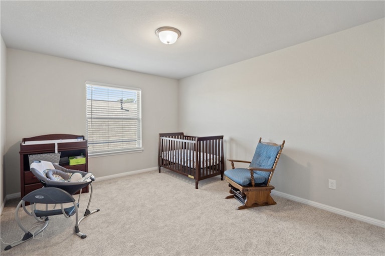 Photo 37 of 40 - 212 Walkup Ln, Leander, TX 78641