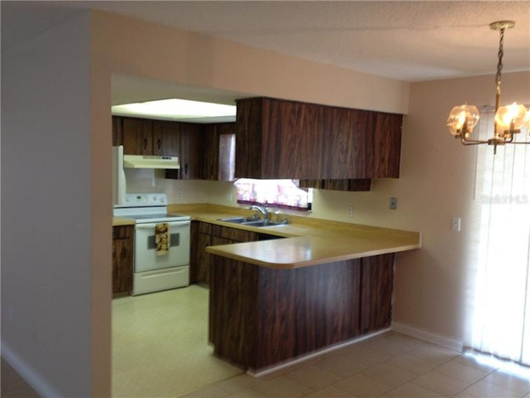 Photo 6 of 16 - 1375 Lydia Dr, Deltona, FL 32725