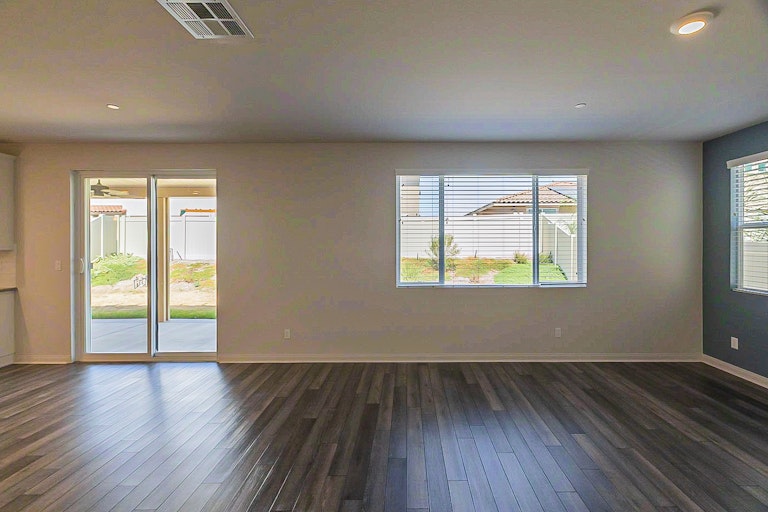 Photo 10 of 31 - 30830 Palette Rd, Murrieta, CA 92563