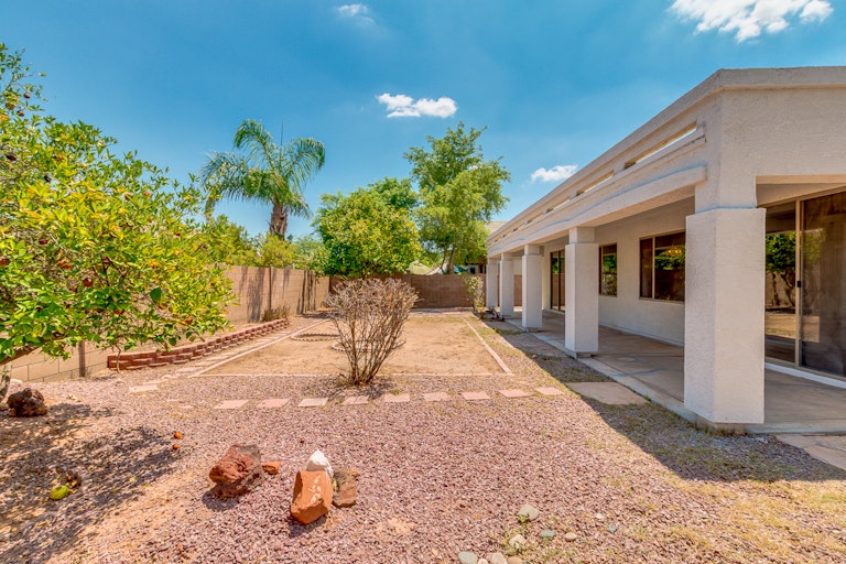Photo 29 of 32 - 991 N Buckaroo Ln, Gilbert, AZ 85234
