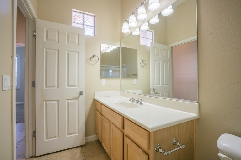 Photo 26 of 32 - 17618 W Desert Ln, Surprise, AZ 85388