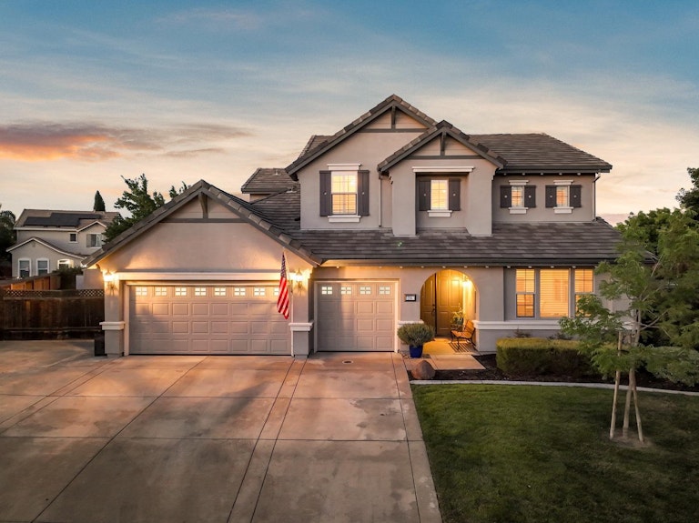 Photo 1 of 80 - 216 Soaring Hawk Pl, Lincoln, CA 95648