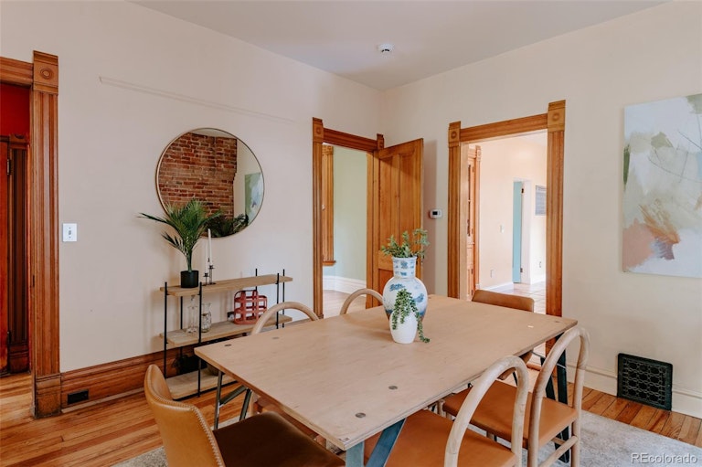 Photo 16 of 39 - 34 S Logan St, Denver, CO 80209
