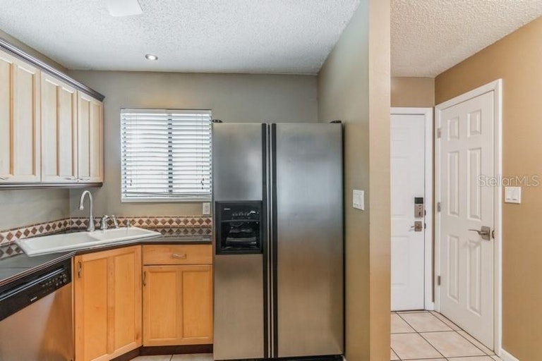 Photo 11 of 29 - 6033 34th St W #80, Bradenton, FL 34210