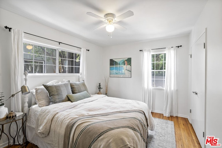 Photo 23 of 33 - 1157 Lake St, Venice, CA 90291