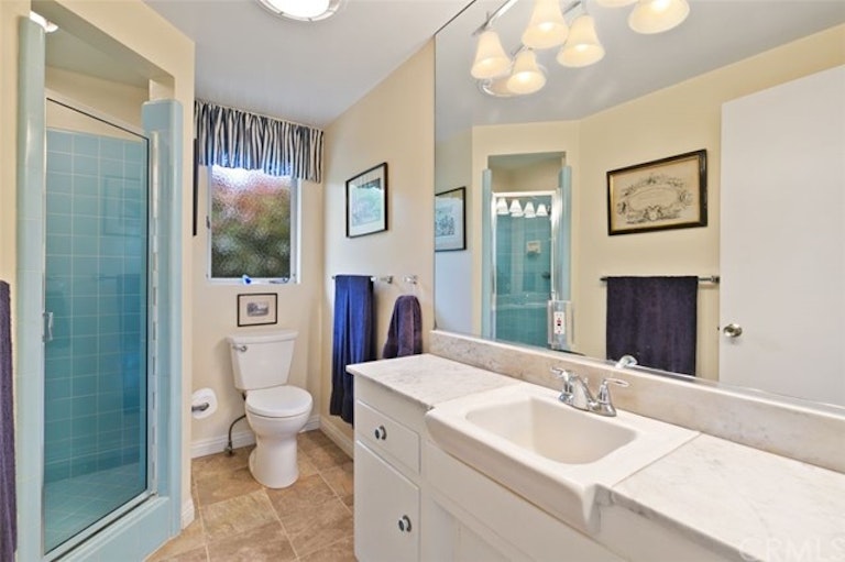 Photo 24 of 36 - 516 Via Media, Palos Verdes Estates, CA 90274