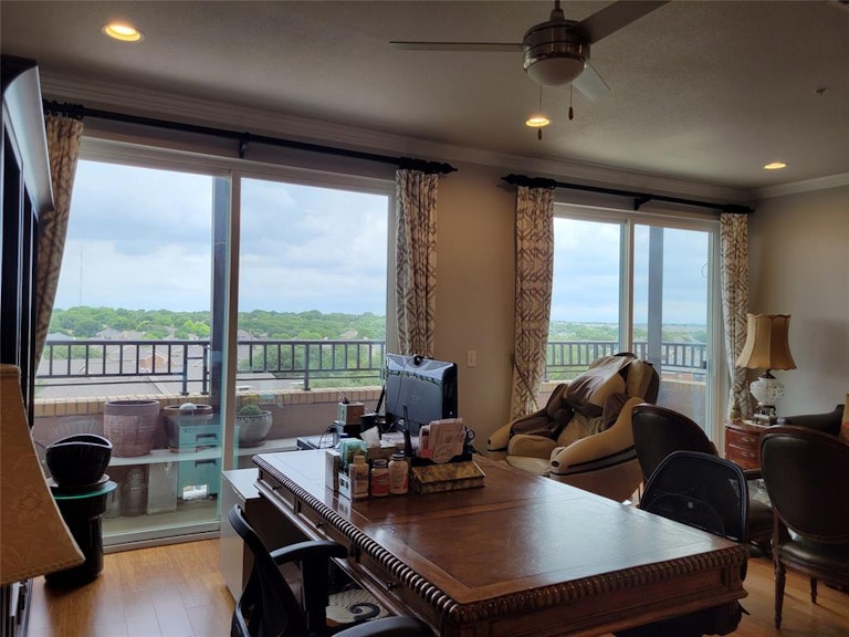 Photo 6 of 22 - 1220 W Trinity Mills Rd #5005, Carrollton, TX 75006