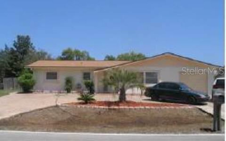 Photo 1 of 1 - 59 Florida Park Dr, Palm Coast, FL 32137