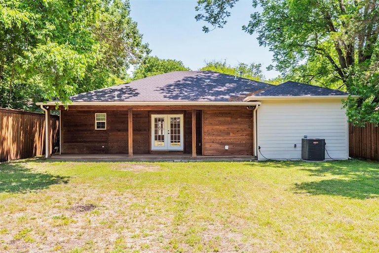 Photo 33 of 33 - 4165 Doyle Ln, Lancaster, TX 75134