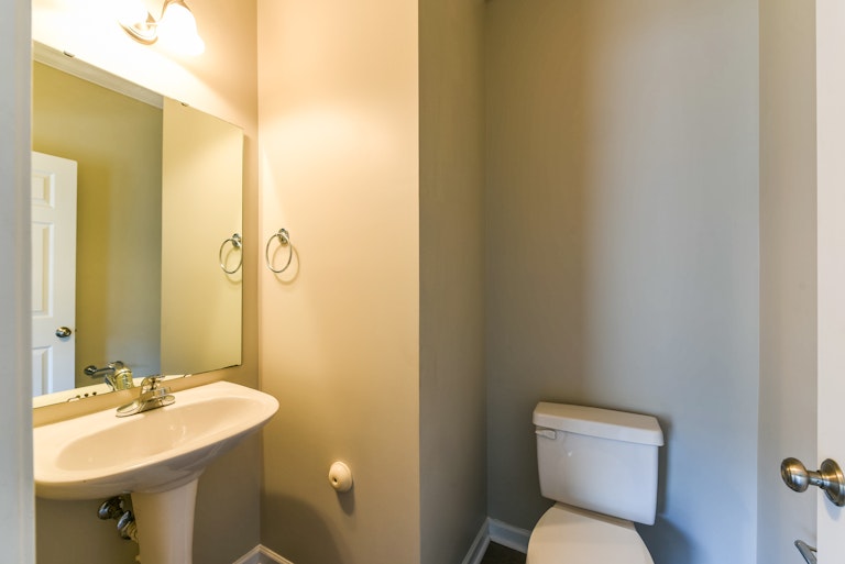 Photo 17 of 21 - 50406 Governors Dr, Chapel Hill, NC 27517