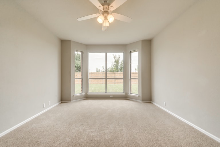 Photo 19 of 35 - 7828 Harvest Hill Rd, North Richland Hills, TX 76182