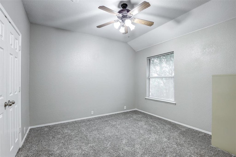 Photo 24 of 31 - 4644 Matthew Dr, Fort Worth, TX 76244