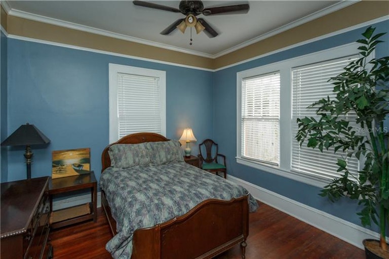 Photo 11 of 24 - 803 E 2nd St, Sanford, FL 32771