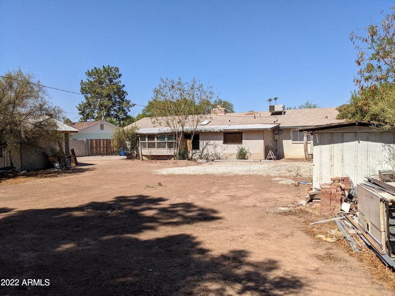 Photo 24 of 33 - 445 N Temple St, Mesa, AZ 85203