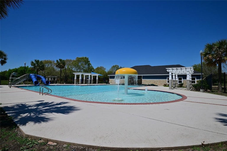 Photo 43 of 44 - 5306 Clear Landing Ct, Rosharon, TX 77583