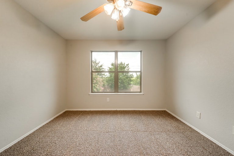 Photo 31 of 34 - 3602 Hawthorne Trl, Rockwall, TX 75032