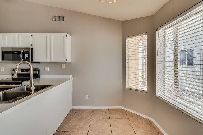 Photo 8 of 19 - 4558 W Joshua Blvd, Chandler, AZ 85226