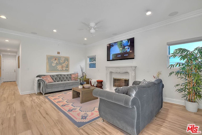 Photo 29 of 54 - 14826 Otsego St, Sherman Oaks, CA 91403