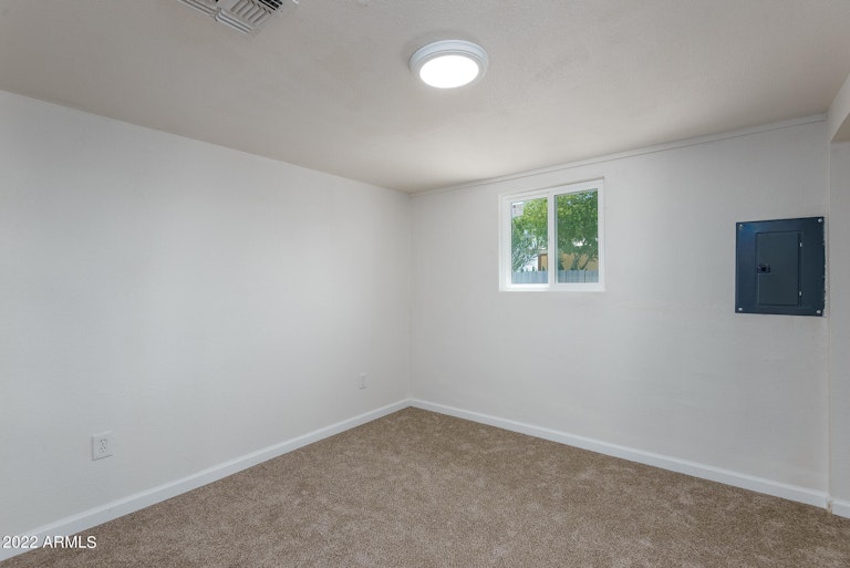 Photo 12 of 24 - 45386 W Hathaway Ave, Maricopa, AZ 85139