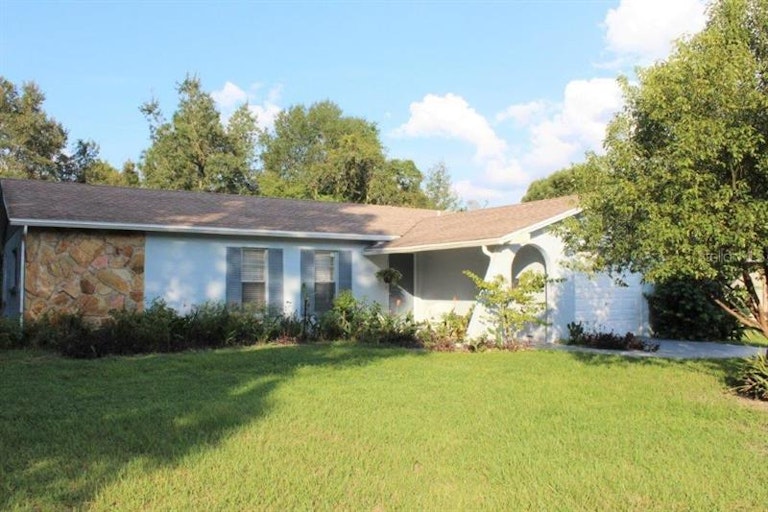 Photo 1 of 20 - 10315 Adler St, Spring Hill, FL 34608