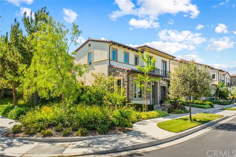 Photo 2 of 72 - 34 Shadybend, Irvine, CA 92602