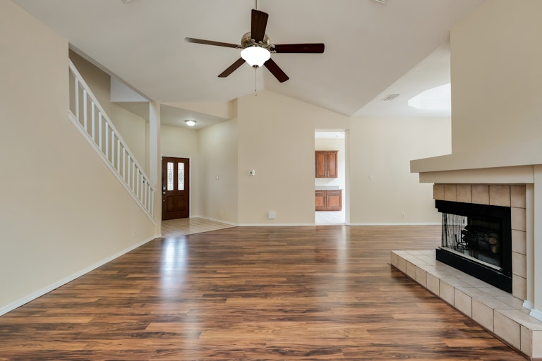 Photo 3 of 27 - 8027 Dove Trail Dr, San Antonio, TX 78244