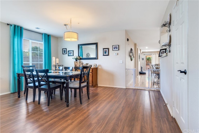Photo 5 of 28 - 6112 Firestone Dr, Fontana, CA 92336