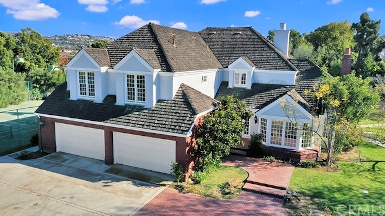 Photo 28 of 35 - 9 Leesbury Ct, Newport Beach, CA 92660