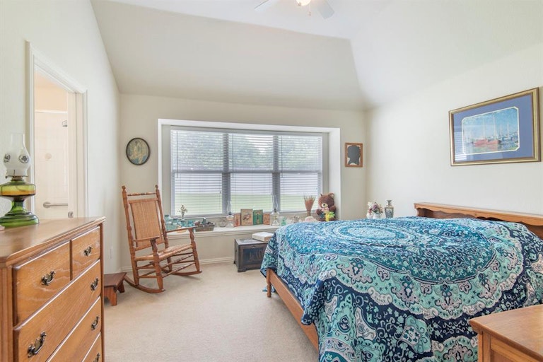 Photo 12 of 24 - 505 Hilltop Dr, Anna, TX 75409