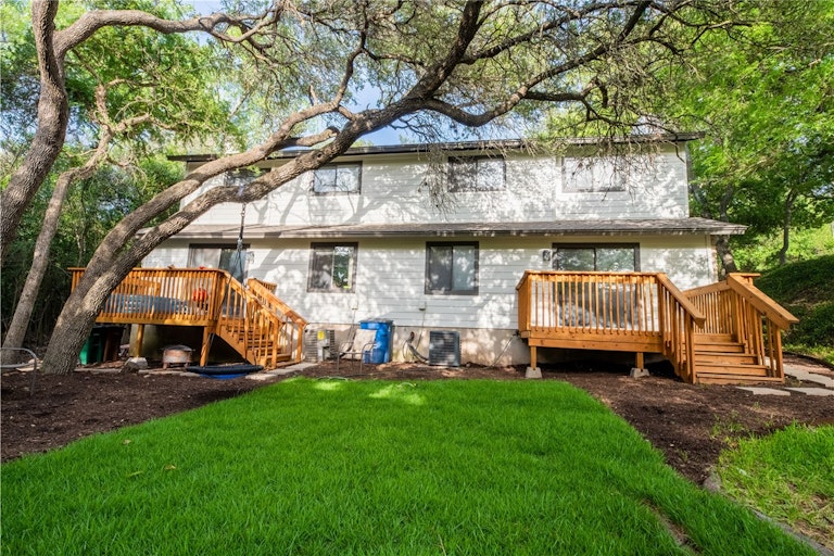 Photo 30 of 32 - 9000 Mountain Ridge Dr, Austin, TX 78759
