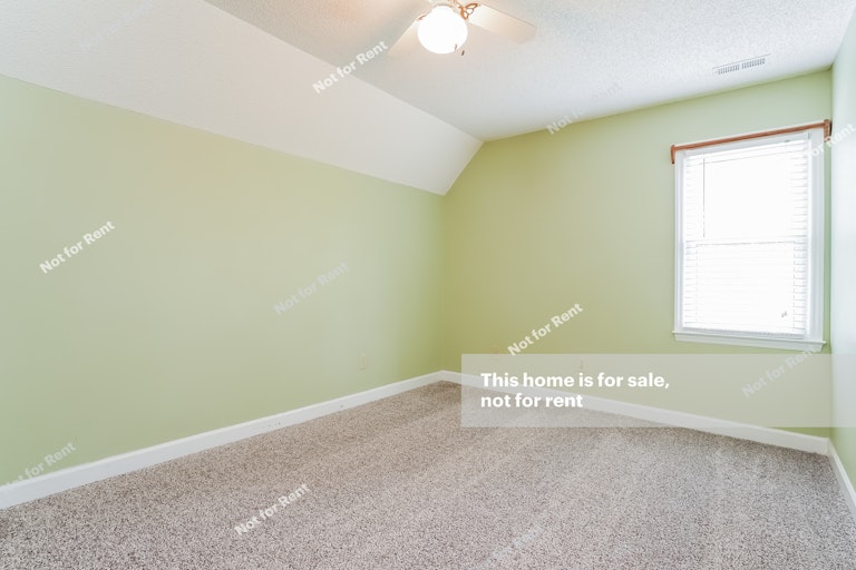 Photo 6 of 25 - 6716 Walnut Cove Dr, Raleigh, NC 27603