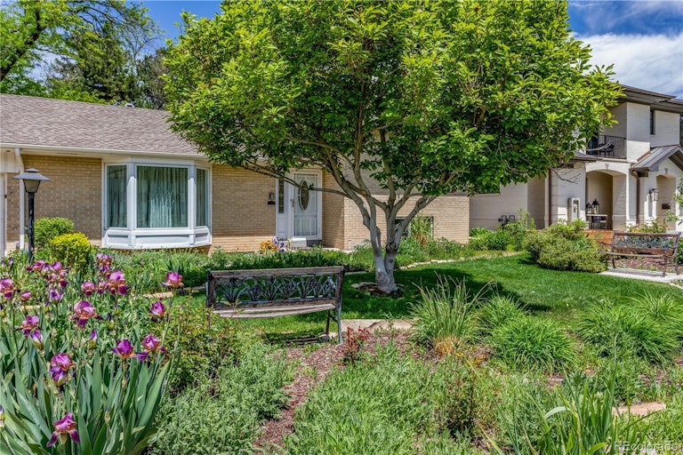 Photo 3 of 39 - 125 Southmoor Dr, Denver, CO 80220