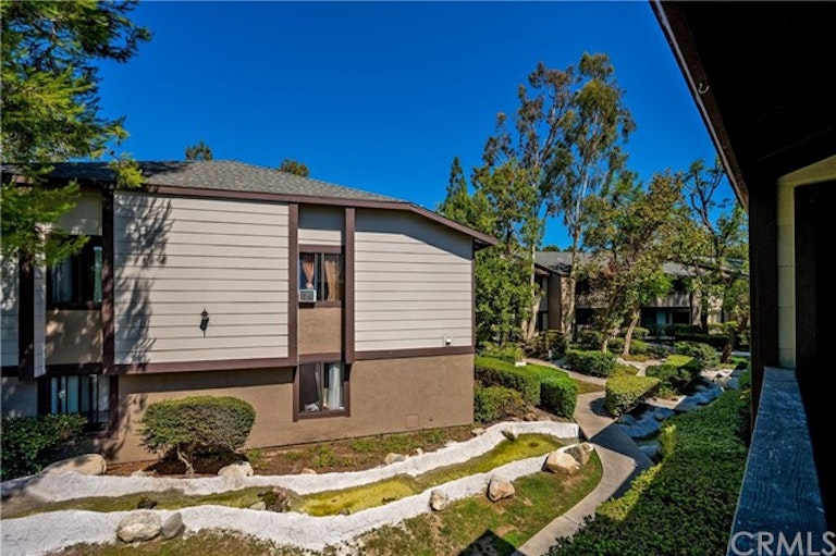 Photo 23 of 35 - 20702 El Toro Rd #396, Lake Forest, CA 92630