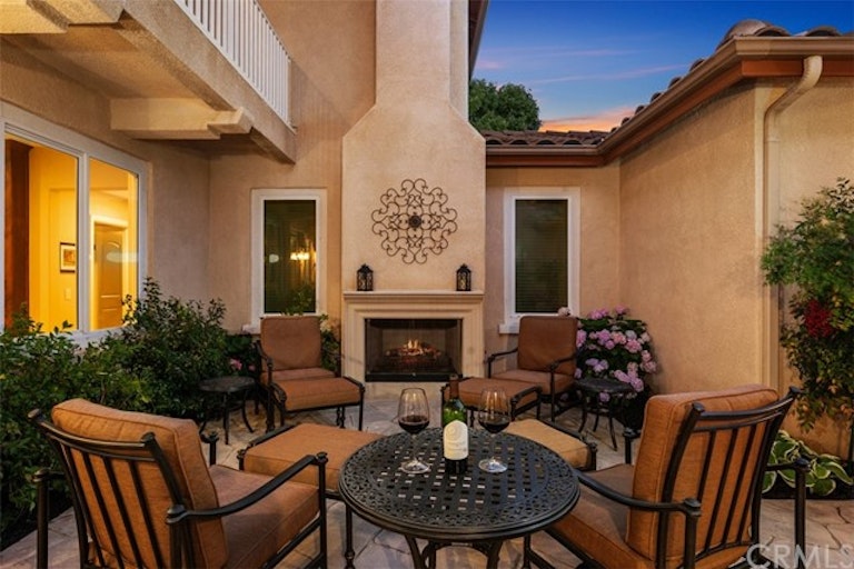 Photo 15 of 49 - 31924 Via Santa Elena, Winchester, CA 92596