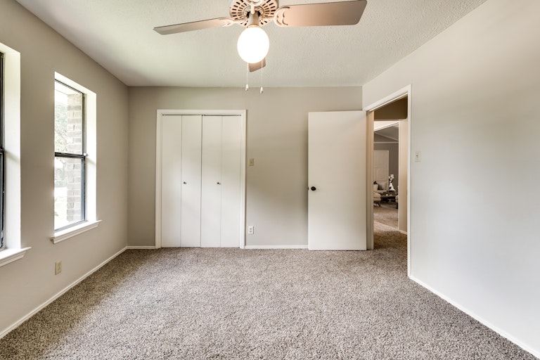 Photo 22 of 26 - 2805 Teakwood Ln, Plano, TX 75075