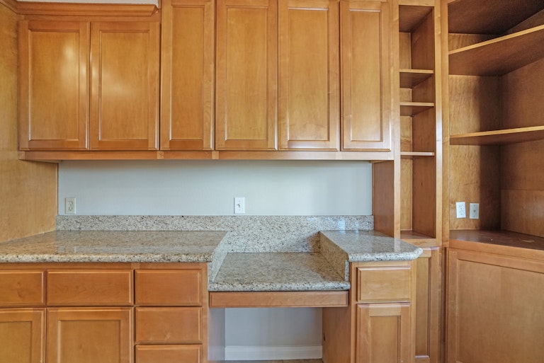 Photo 11 of 17 - 8730 Sandhill Dr, Riverside, CA 92508