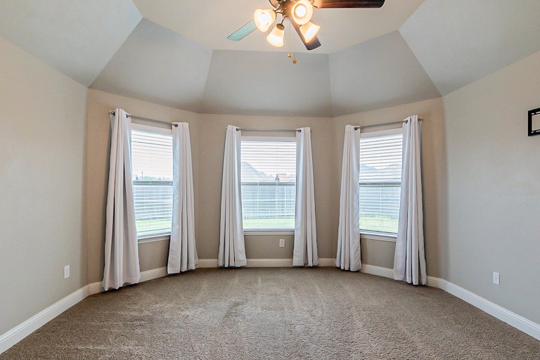 Photo 20 of 26 - 1101 Colonial Dr, Royse City, TX 75189