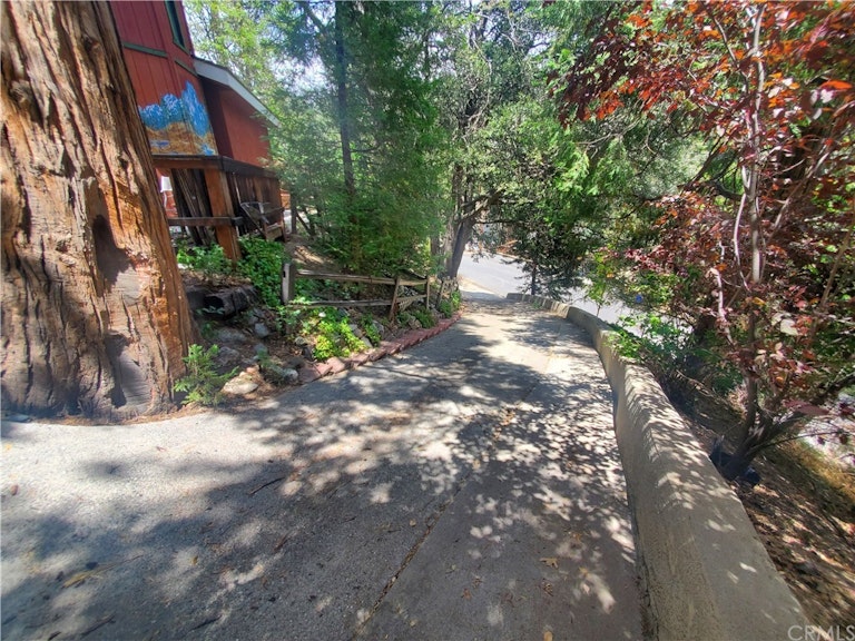 Photo 32 of 33 - 24937 Faulhorn Dr, Crestline, CA 92325