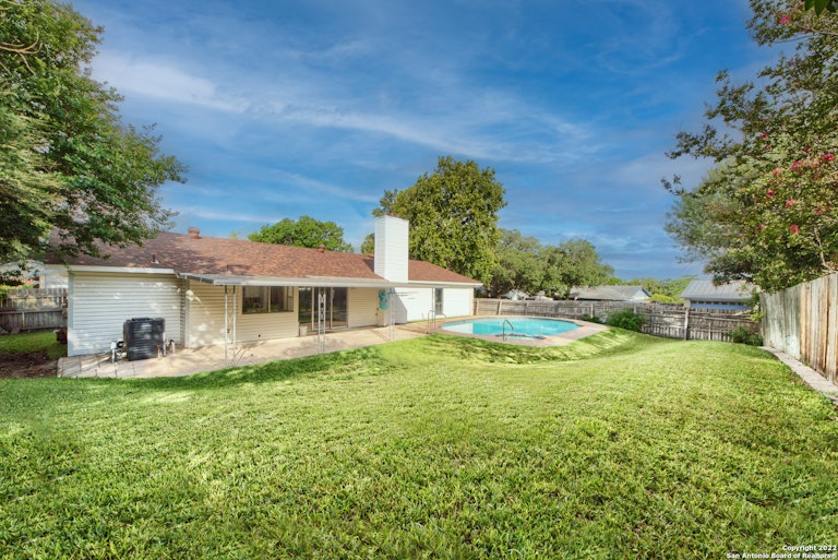 Photo 25 of 27 - 5803 Burkley Springs St, San Antonio, TX 78233