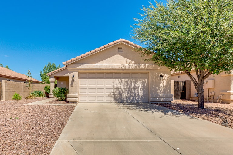Photo 1 of 30 - 1858 E Carla Vista Dr, Chandler, AZ 85225