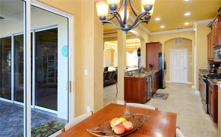 Photo 21 of 25 - 105 Caneletto Way, North Venice, FL 34275
