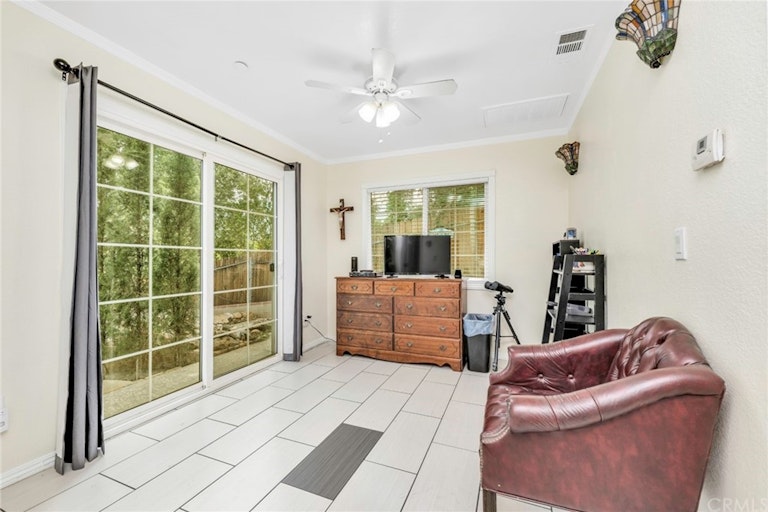 Photo 26 of 47 - 7814 McGroarty St, Sunland, CA 91040
